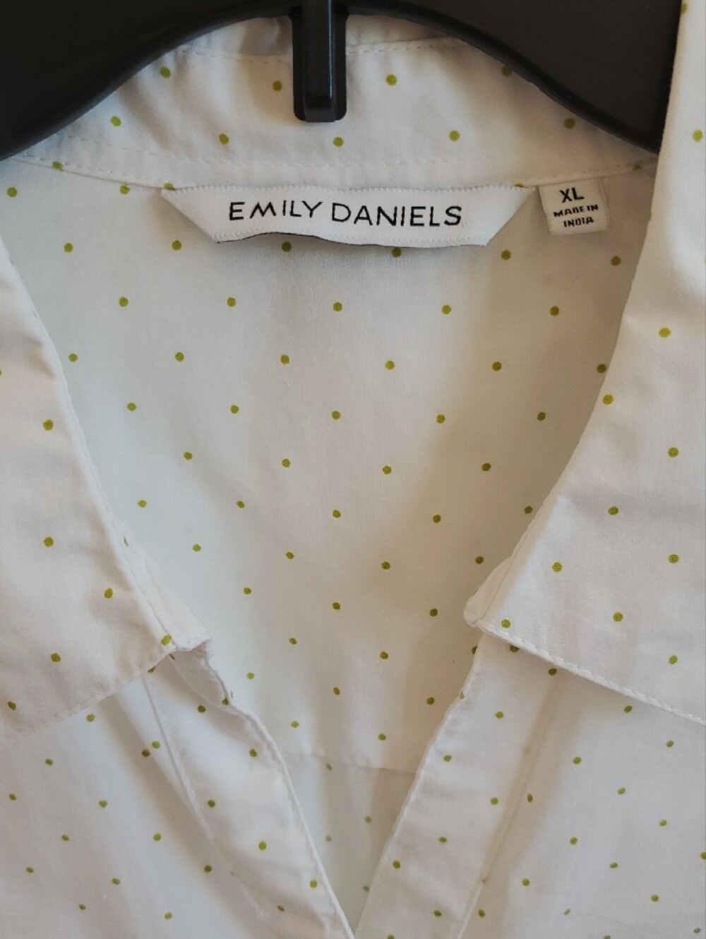 White Button-Down Shirt 3/4 Sleeves XL